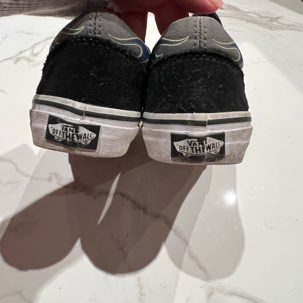 vans - Picture 4 of 7